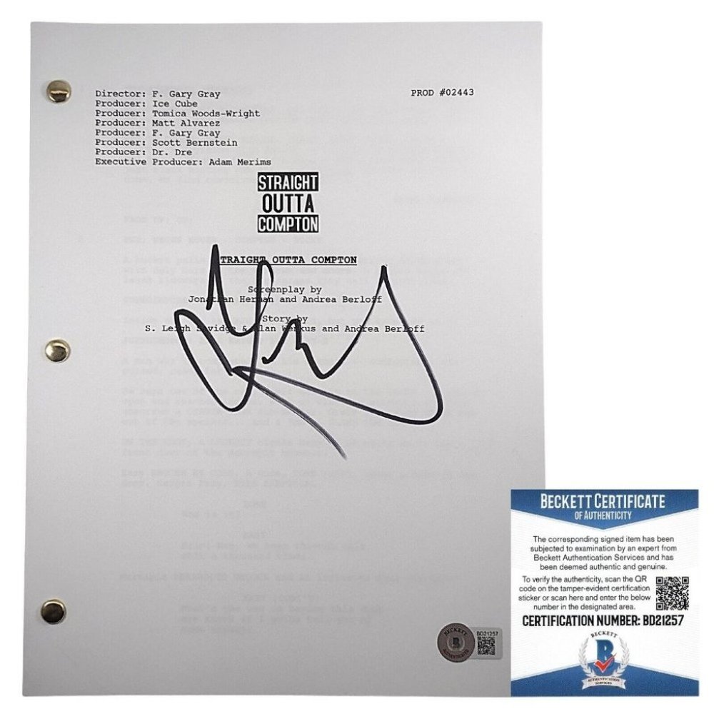 DJ Yella Signed NWA Straight Outta Compton Movie Script Beckett Autograph Rap